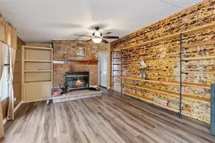 33601 Tammy Ln, Wesley Chapel, FL 33543 - Photo 24