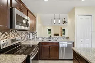 16 Escondido Cir, Altamonte Springs, FL 32701 - Photo 10