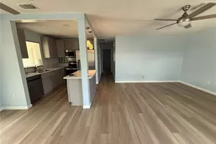 110 & 112 Gloucester Blvd, Sun City Center, FL 33573 - Photo 6