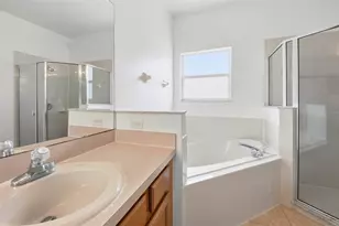 2838 Sweetspire Cir, Kissimmee, FL 34746 - Photo 24