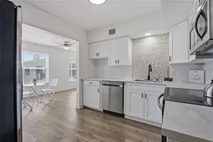 2257 World Pkwy Blvd W, Clearwater, FL 33763 - Photo 4