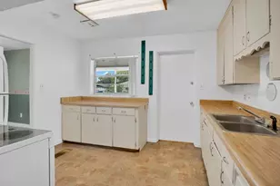 2501 Bethaway Ave, Orlando, FL 32806 - Photo 10