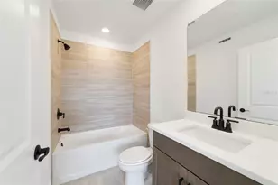 464 Veneto Cir, Clermont, FL 34715 - Photo 18