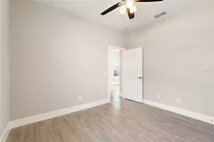 700 Desmoines Dr, Kissimmee, FL 34759 - Photo 16