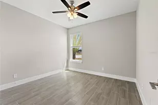 700 Desmoines Dr, Kissimmee, FL 34759 - Photo 14