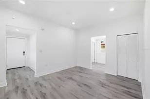 1826 19th St S, Saint Petersburg, FL 33712 - Photo 8