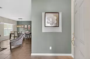 442 Kestrel Dr, Groveland, FL 34736 - Photo 2