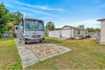 5419 Golden Gate Boulevard, Polk City, FL 33868 - Photo 38