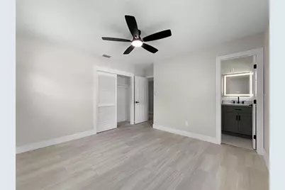 413 Country Club Drive, Oldsmar, FL 34677 - Photo 10