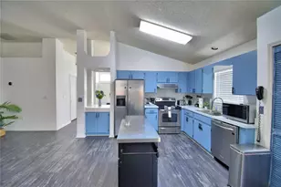 2935 Dickens Cir, Kissimmee, FL 34747 - Photo 18