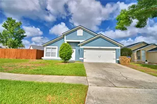 2935 Dickens Cir, Kissimmee, FL 34747 - Photo 2