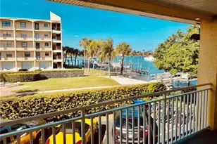 9715 Harrell Ave, Treasure Island, FL 33706 - Photo 38