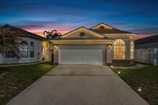 385 Briar Bay Cir, Orlando, FL 32825 - Photo 1