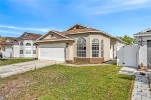385 Briar Bay Cir, Orlando, FL 32825 - Photo 4