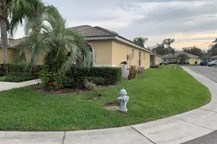 2208 Mystic Ring Loop, Kissimmee, FL 34759 - Photo 2