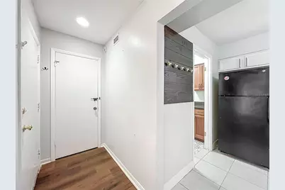 233 Crown Oaks Way #233, Longwood, FL 32779 - Photo 2