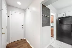 233 Crown Oaks Way, Longwood, FL 32779 - Photo 2