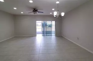 224 Primrose Dr, Davenport, FL 33837 - Photo 2