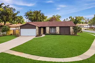 8040 Towne Ct, Orlando, FL 32818 - Photo 2