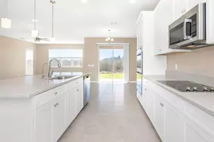 38132 Cobble Creek Blvd, Zephyrhills, FL 33540 - Photo 10