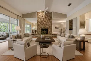 1352 Errol Pkwy, Apopka, FL 32712 - Photo 2