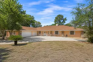 1352 Errol Pkwy, Apopka, FL 32712 - Photo 1