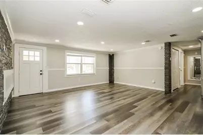 3147 36th Avenue N, Saint Petersburg, FL 33713 - Photo 4