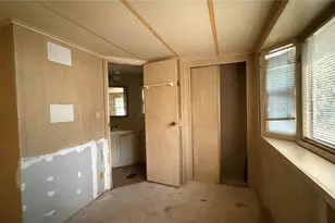 28520 Holly Ave, Paisley, FL 32767 - Photo 16