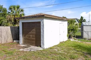 3024 Kirkland St, Deltona, FL 32738 - Photo 2