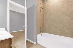 29307 Meadowcroft Ave, Wesley Chapel, FL 33544 - Photo 20