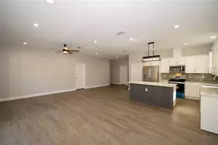 2390 9th Ave, Deland, FL 32724 - Photo 14