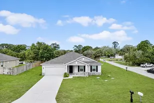 418 Fleming St, Sebastian, FL 32958 - Photo 2