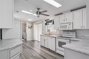 2463 Independence Ln, Saint Cloud, FL 34772 - Photo 12