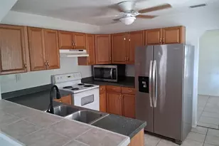 5000 20th St N, Saint Petersburg, FL 33714 - Photo 2