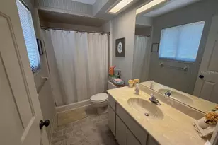 804 Palm Harbor Ct, Leesburg, FL 34748 - Photo 12