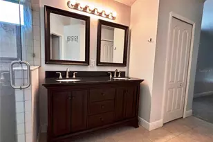 809 Straw Lake Dr, Brandon, FL 33510 - Photo 14