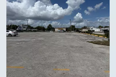 2001 S Bay Street, Eustis, FL 32726 - Photo 2