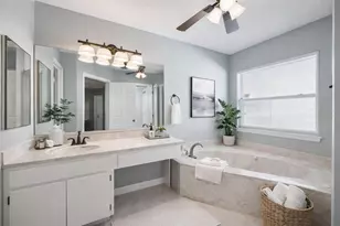 8045 Landgrove Ct, Orlando, FL 32819 - Photo 18