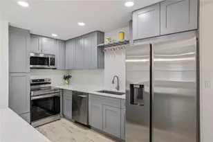 1404 Davidson St, Orlando, FL 32804 - Photo 10