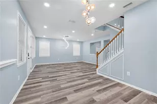 10638 Dawns Light Dr, Riverview, FL 33578 - Photo 8