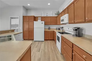 2604 Alcade Pl, The Villages, FL 32163 - Photo 18