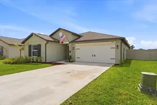 1923 Red Loop, Lakeland, FL 33801 - Photo 2