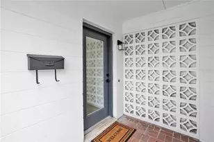 3925 De Kalb Dr, Orlando, FL 32839 - Photo 2