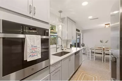 517 S Peninsula Avenue, New Smyrna Beach, FL 32169 - Photo 16