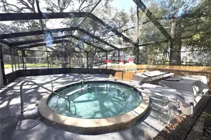 7120 Waterside Dr, Tampa, FL 33617 - Photo 16