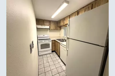 7120 Waterside Drive #106, Tampa, FL 33617 - Photo 4