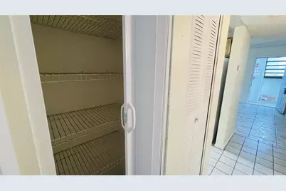 7120 Waterside Drive #106, Tampa, FL 33617 - Photo 4