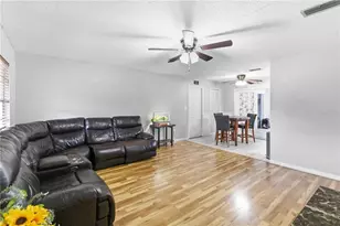 2601 Kimberly Dr, Deltona, FL 32738 - Photo 4