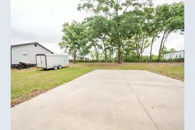 23548 Franklin Avenue, Sorrento, FL 32776 - Photo 8