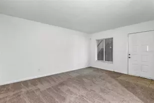 2025 San Marcos Dr SE, Winter Haven, FL 33880 - Photo 8
